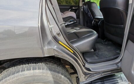Toyota Land Cruiser Prado 150 рестайлинг 2, 2010 год, 2 600 000 рублей, 23 фотография