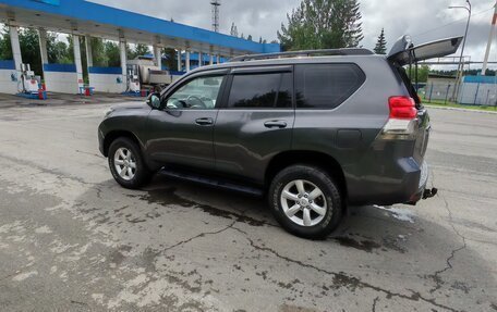 Toyota Land Cruiser Prado 150 рестайлинг 2, 2010 год, 2 600 000 рублей, 26 фотография