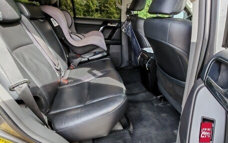 Toyota Land Cruiser Prado 150 рестайлинг 2, 2010 год, 2 600 000 рублей, 22 фотография