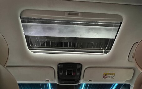 Hyundai Staria, 2024 год, 7 500 000 рублей, 8 фотография