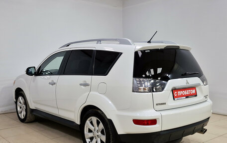 Mitsubishi Outlander III рестайлинг 3, 2017 год, 1 925 000 рублей, 8 фотография