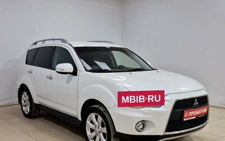 Mitsubishi Outlander III рестайлинг 3, 2017 год, 1 925 000 рублей, 3 фотография