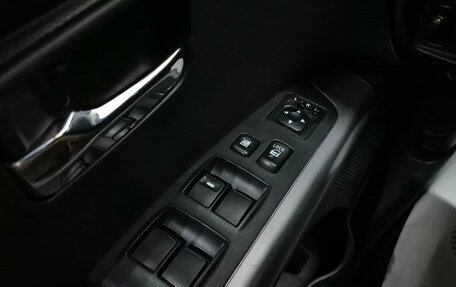 Mitsubishi Outlander III рестайлинг 3, 2017 год, 1 925 000 рублей, 11 фотография