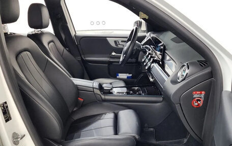 Mercedes-Benz GLB, 2021 год, 2 888 200 рублей, 6 фотография