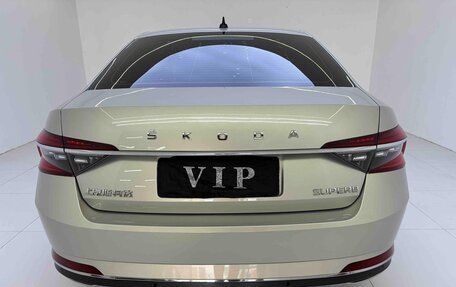 Skoda Superb III рестайлинг, 2022 год, 1 850 000 рублей, 5 фотография