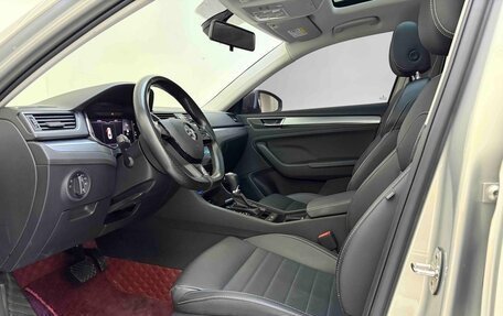 Skoda Superb III рестайлинг, 2022 год, 1 850 000 рублей, 7 фотография