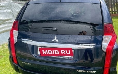 Mitsubishi Pajero Sport III рестайлинг, 2017 год, 3 500 000 рублей, 3 фотография