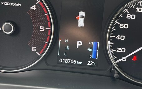 Mitsubishi Pajero Sport III рестайлинг, 2017 год, 3 500 000 рублей, 6 фотография