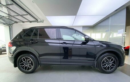 Volkswagen Tiguan II, 2020 год, 2 820 000 рублей, 5 фотография
