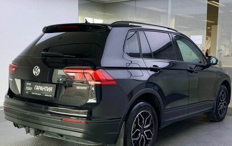 Volkswagen Tiguan II, 2020 год, 2 820 000 рублей, 6 фотография
