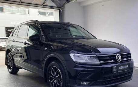 Volkswagen Tiguan II, 2020 год, 2 820 000 рублей, 3 фотография
