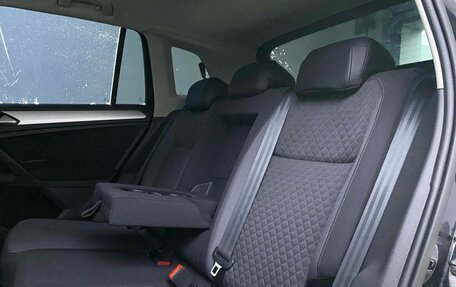 Volkswagen Tiguan II, 2020 год, 2 820 000 рублей, 15 фотография