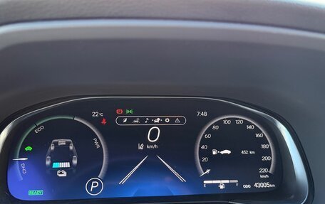 Toyota Harrier, 2022 год, 4 800 000 рублей, 14 фотография