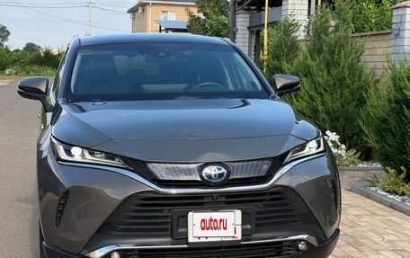 Toyota Harrier, 2022 год, 4 800 000 рублей, 10 фотография