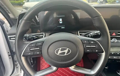 Hyundai Elantra, 2025 год, 1 647 000 рублей, 11 фотография