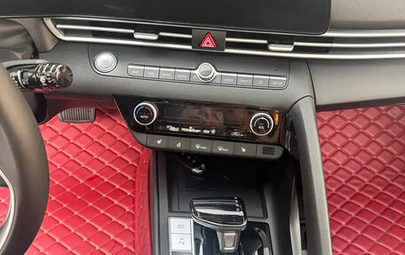 Hyundai Elantra, 2025 год, 1 647 000 рублей, 12 фотография