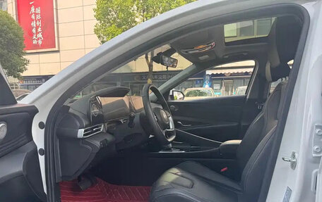 Hyundai Elantra, 2025 год, 1 647 000 рублей, 9 фотография
