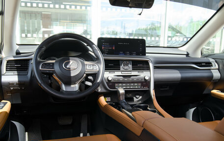 Lexus RX IV рестайлинг, 2019 год, 4 900 000 рублей, 13 фотография