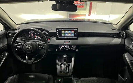 Honda Vezel, 2023 год, 1 925 000 рублей, 10 фотография