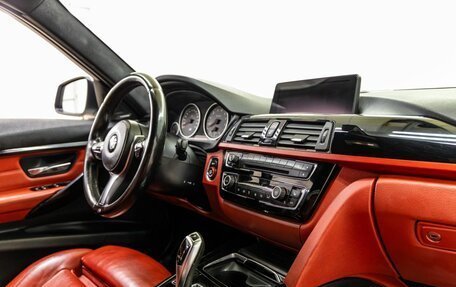 BMW 3 серия, 2011 год, 1 948 000 рублей, 37 фотография