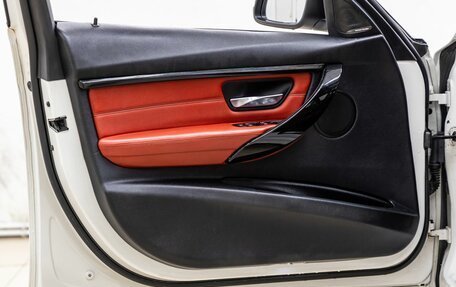 BMW 3 серия, 2011 год, 1 948 000 рублей, 29 фотография