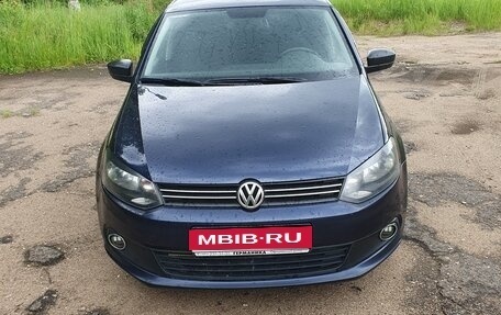 Volkswagen Polo VI (EU Market), 2013 год, 720 000 рублей, 1 фотография