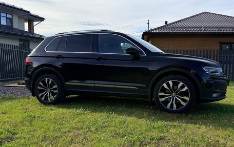 Volkswagen Tiguan II, 2017 год, 1 800 000 рублей, 3 фотография
