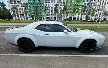 Dodge Challenger III рестайлинг 2, 2020 год, 5 500 000 рублей, 5 фотография
