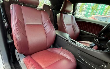 Dodge Challenger III рестайлинг 2, 2020 год, 5 500 000 рублей, 16 фотография