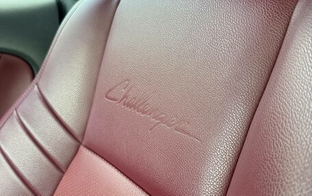 Dodge Challenger III рестайлинг 2, 2020 год, 5 500 000 рублей, 18 фотография