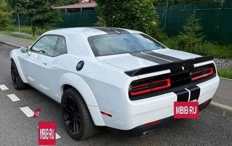 Dodge Challenger III рестайлинг 2, 2020 год, 5 500 000 рублей, 7 фотография