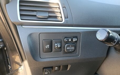 Toyota Verso I, 2014 год, 1 250 000 рублей, 8 фотография