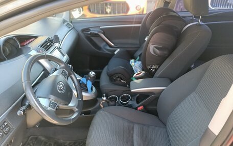 Toyota Verso I, 2014 год, 1 250 000 рублей, 5 фотография