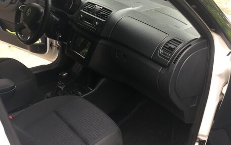 Skoda Fabia II, 2013 год, 650 000 рублей, 6 фотография