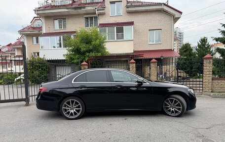 Mercedes-Benz E-Класс, 2021 год, 3 300 000 рублей, 3 фотография