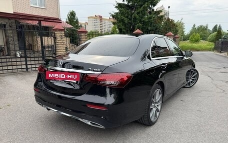 Mercedes-Benz E-Класс, 2021 год, 3 300 000 рублей, 4 фотография
