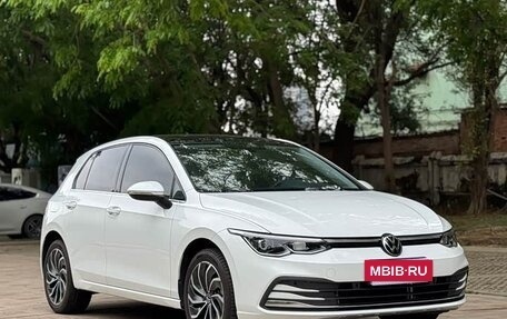 Volkswagen Golf VIII, 2024 год, 1 626 000 рублей, 4 фотография