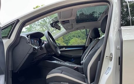 Volkswagen Golf VIII, 2024 год, 1 626 000 рублей, 11 фотография