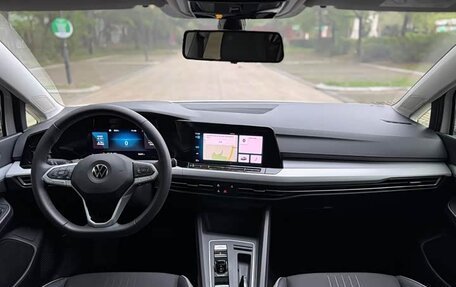 Volkswagen Golf VIII, 2024 год, 1 626 000 рублей, 14 фотография