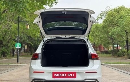 Volkswagen Golf VIII, 2024 год, 1 626 000 рублей, 10 фотография