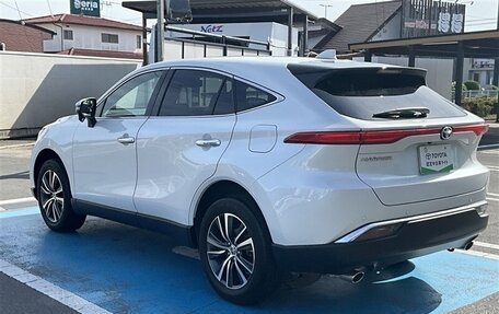 Toyota Harrier, 2025 год, 3 300 000 рублей, 7 фотография