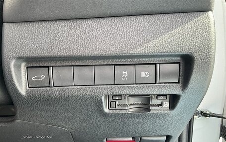 Toyota Harrier, 2025 год, 3 300 000 рублей, 29 фотография