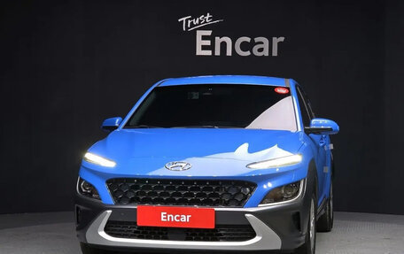 Hyundai Kona I, 2022 год, 1 760 000 рублей, 2 фотография