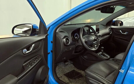 Hyundai Kona I, 2022 год, 1 760 000 рублей, 6 фотография