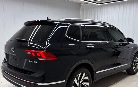 Volkswagen Tiguan II, 2022 год, 2 606 000 рублей, 4 фотография
