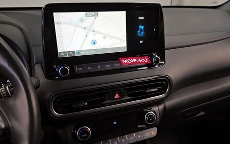 Hyundai Kona I, 2022 год, 1 760 000 рублей, 10 фотография