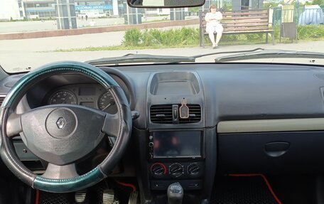 Renault Clio III, 2005 год, 240 000 рублей, 10 фотография