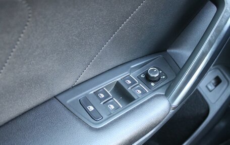 Volkswagen Tiguan II, 2018 год, 2 599 000 рублей, 9 фотография