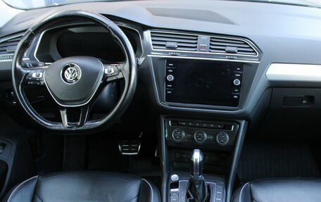 Volkswagen Tiguan II, 2018 год, 2 599 000 рублей, 12 фотография