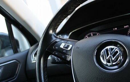 Volkswagen Tiguan II, 2018 год, 2 599 000 рублей, 13 фотография